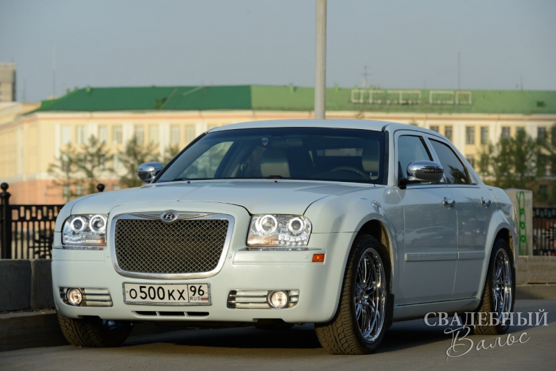 Аренда автомобилей бизнес класса фото 9 смотреть Аренда автомобилей бизнес класса фото 9 превью
